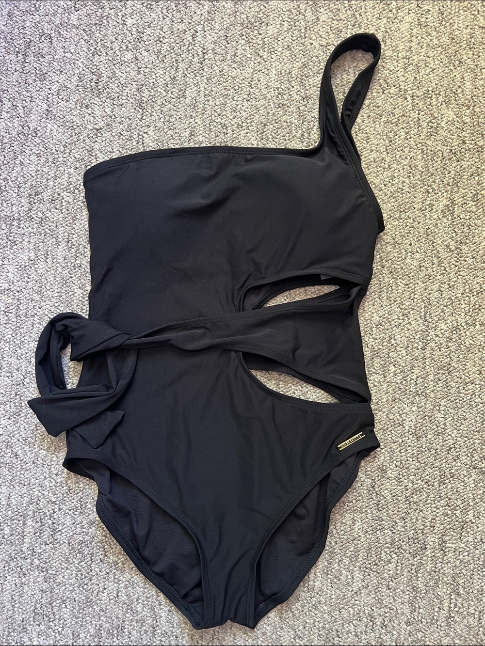 Vince Camuto women’s Black One-Shoulder One-Piece Swimsuit